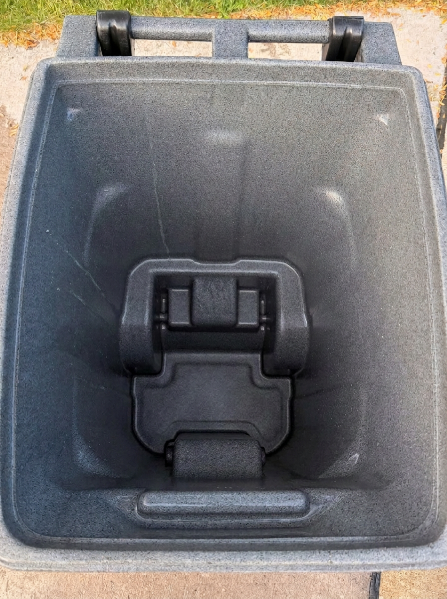 Clean trash bin after QCBC cleaning